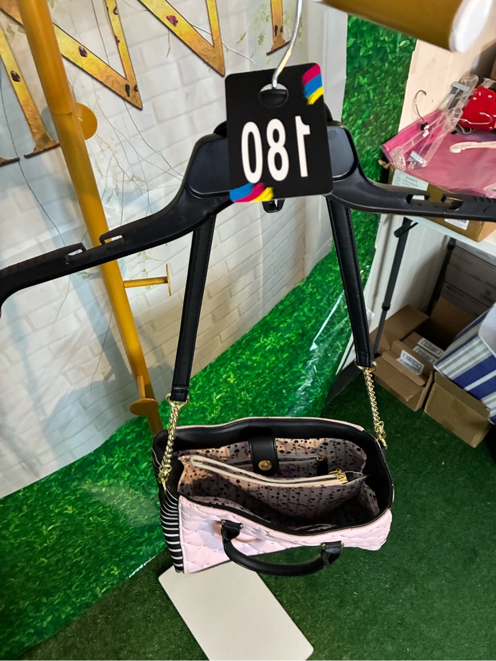 #180 Betsey Johnson Pink Quilted Bow Crossbody Bag Gold Chain - Picture 10 of 10